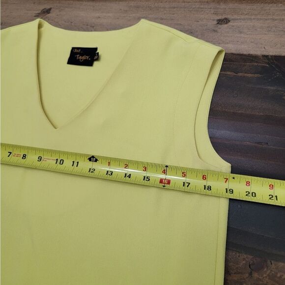 Just Taylor Tie Waist Sleeveless Dress V Neck Yellow Knee-length Casual Size 8 - Picture 6 of 9